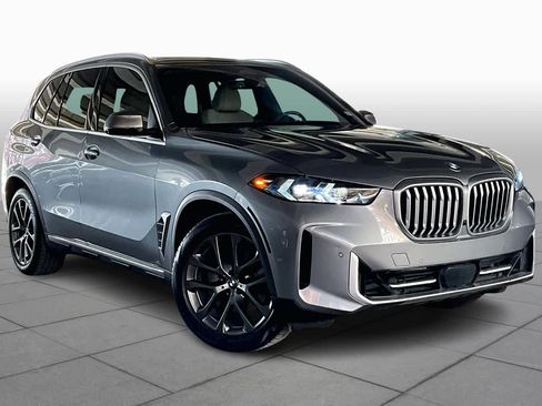 Certified 2025 BMW X5 sDrive40i w/ Premium Package image 2