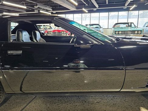 Used 1994 Chevrolet Corvette Convertible RWD image 22