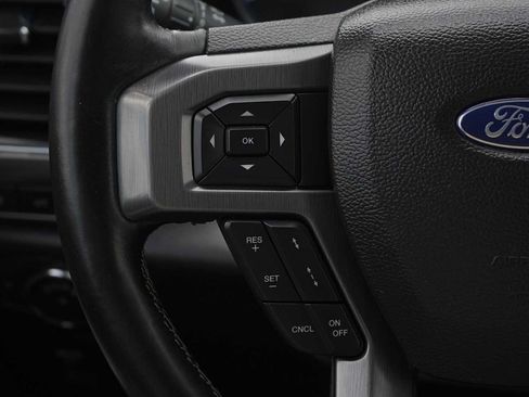 Used 2021 Ford Expedition Platinum RWD image 17