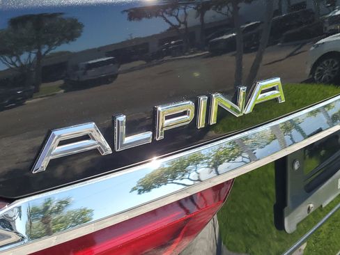 Used 2022 BMW ALPINA XB7 image 7