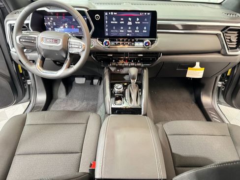 New 2026 GMC Canyon Elevation w/ Convenience Package image 12