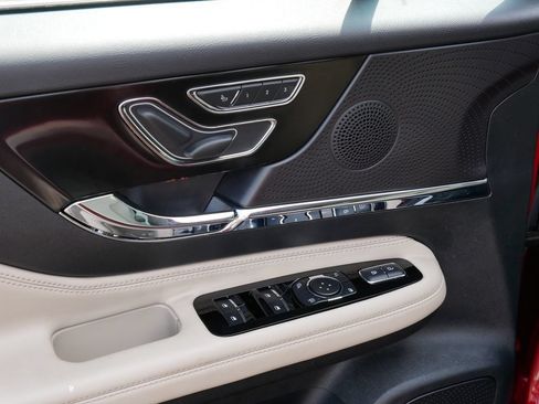 Used 2025 Lincoln Corsair Reserve FWD image 15