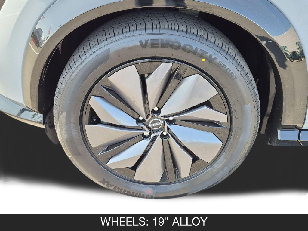 Used 2024 Nissan Ariya AWD image 11