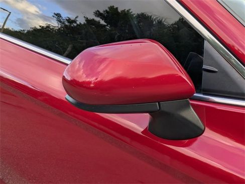 Used 2019 Toyota Camry SE image 12