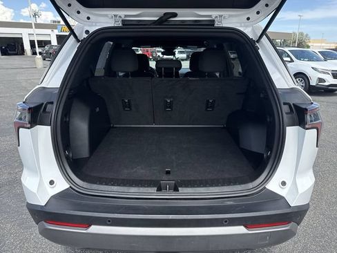 Used 2025 Chevrolet Equinox LT AWD/4WD image 22