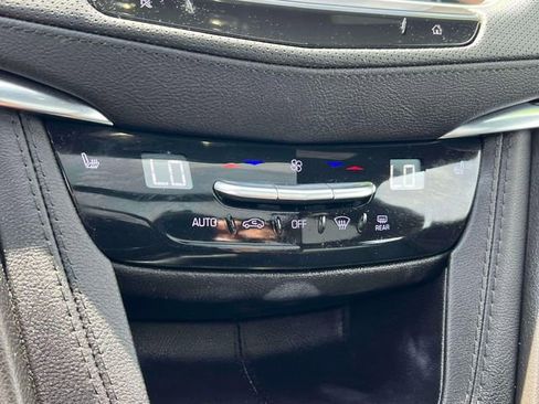 Used 2024 Cadillac XT6 Luxury AWD/4WD image 31
