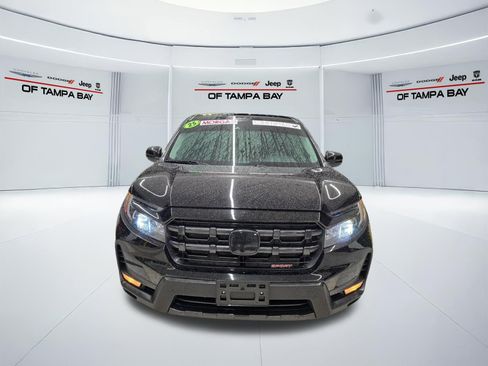 Used 2025 Honda Ridgeline Sport image 10