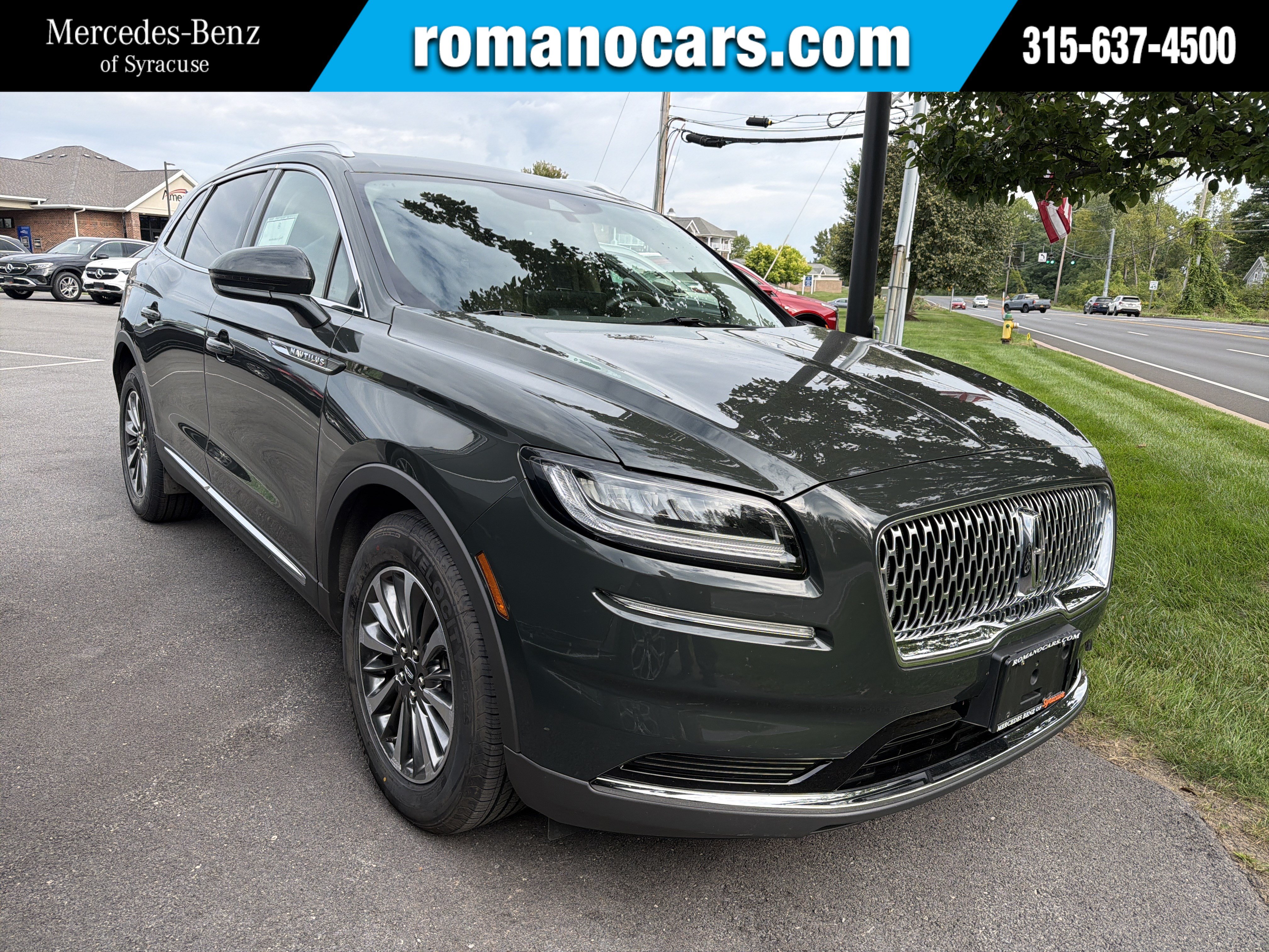 Used 2023 Lincoln Nautilus AWD w/ Premium Package image 1