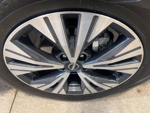 Certified 2023 Nissan Rogue SV image 37