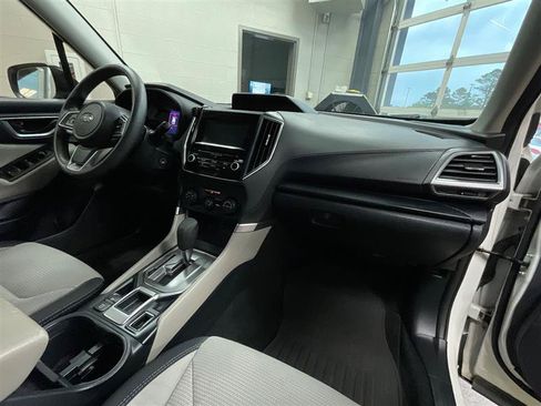 Used 2022 Subaru Forester AWD/4WD image 31