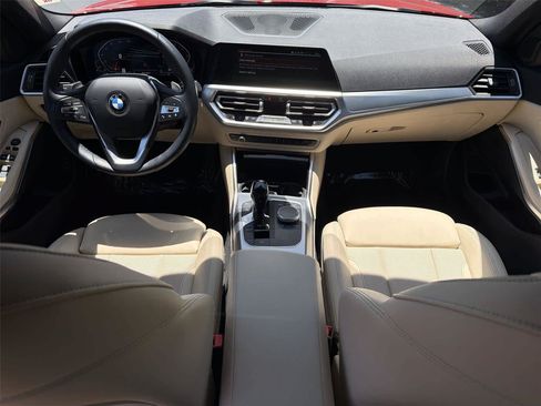 Used 2022 BMW 330i Sedan w/ Driving Assistance Package RWD image 11