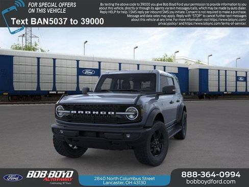 New 2025 Ford Bronco Outer Banks image 2
