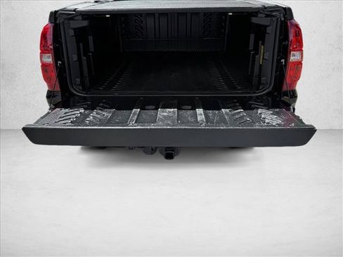 Used 2011 Chevrolet Avalanche LTZ AWD/4WD image 8