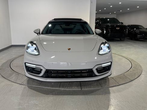 Used 2022 Porsche Panamera GTS image 13