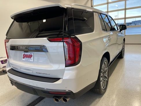 Used 2024 GMC Yukon Denali Ultimate image 11