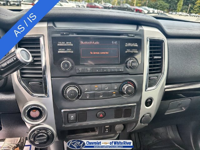 Used 2017 Nissan Titan SV AWD/4WD image 15