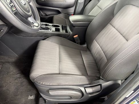 Used 2017 Kia Sportage LX image 12