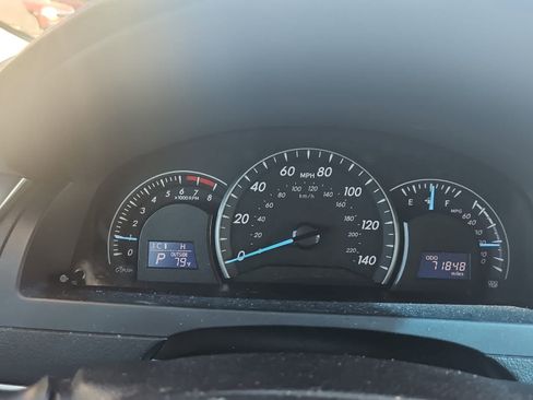 Used 2012 Toyota Camry LE FWD image 18