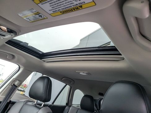 Certified 2025 Subaru Outback Onyx Edition image 9