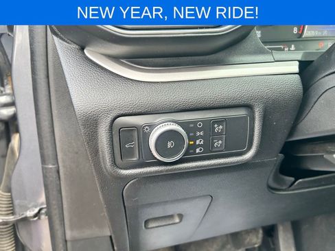 Certified 2021 Ford Explorer XLT w/ Equipment Group 202A image 15