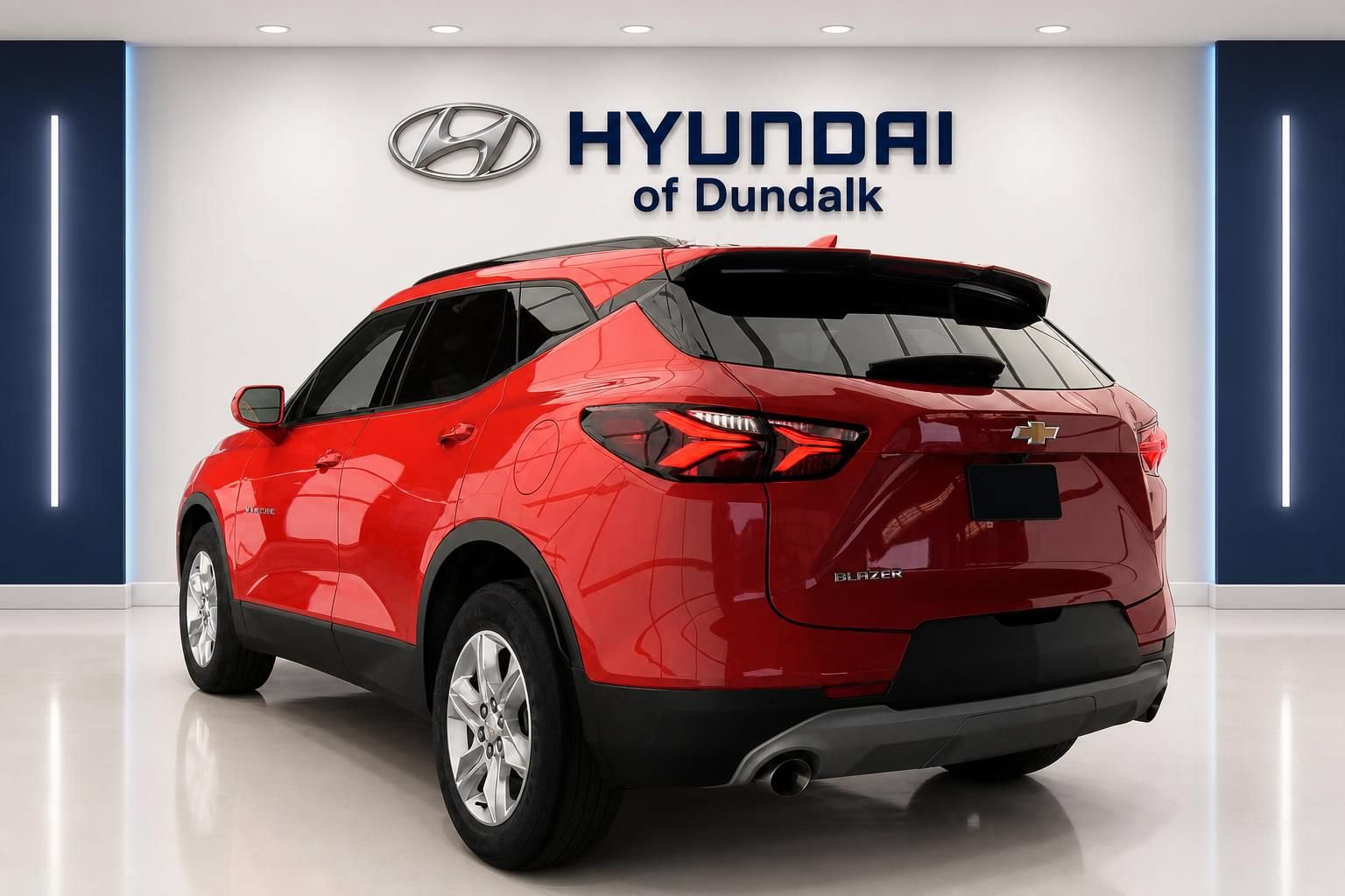 Used 2020 Chevrolet Blazer LT FWD image 2