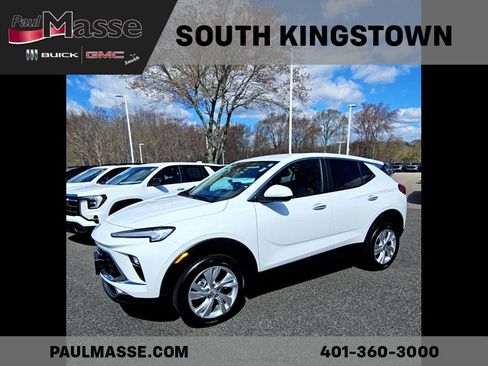 Used 2024 Buick Encore GX Preferred w/ Comfort Package AWD/4WD image 2
