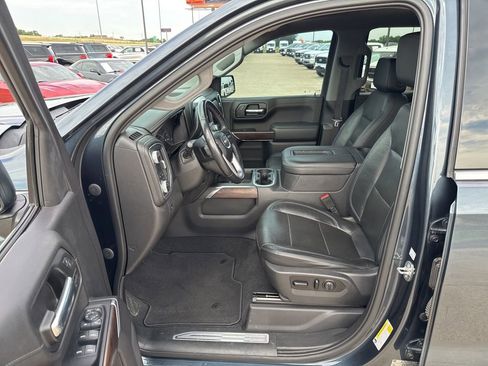 Used 2020 GMC Sierra 1500 SLT RWD image 19