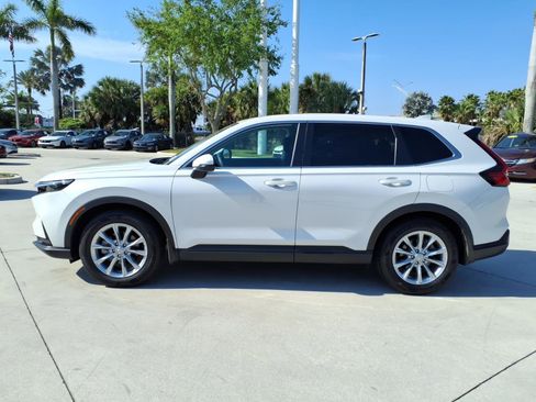 Used 2025 Honda CR-V EX image 4