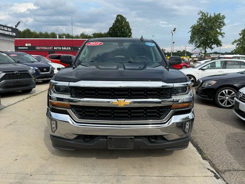 Used 2018 Chevrolet Silverado 1500 LT w/ LT Eassist Package image 5