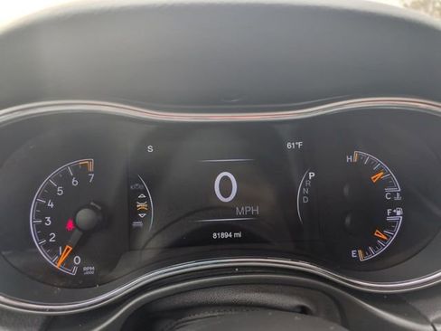 Used 2019 Jeep Grand Cherokee Altitude image 22