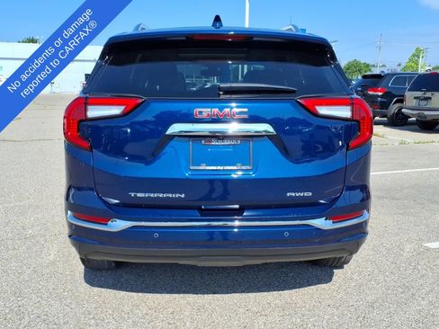 Used 2023 GMC Terrain Denali w/ Denali Premium Package AWD/4WD image 8