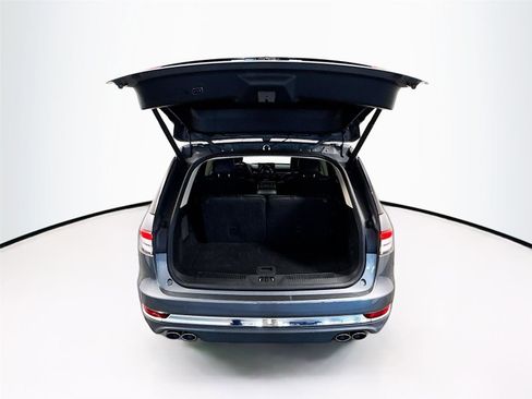 Used 2023 Lincoln Aviator Reserve AWD/4WD image 23