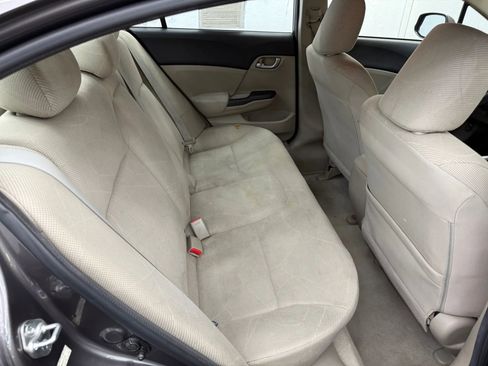 Used 2012 Honda Civic LX image 9