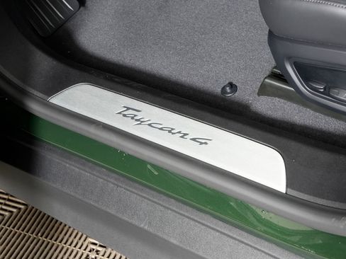 New 2026 Porsche Taycan AWD/4WD image 18