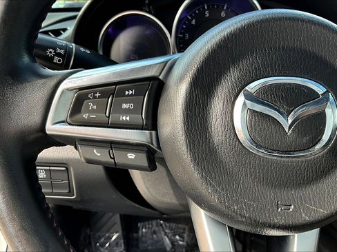 Used 2017 MAZDA MX-5 Miata Sport image 16