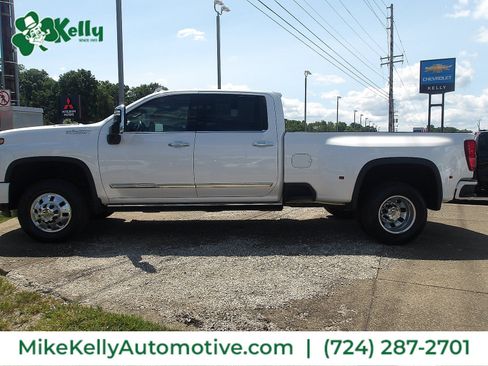 Used 2024 Chevrolet Silverado 3500 High Country w/ High Country Premium Package AWD/4WD image 4