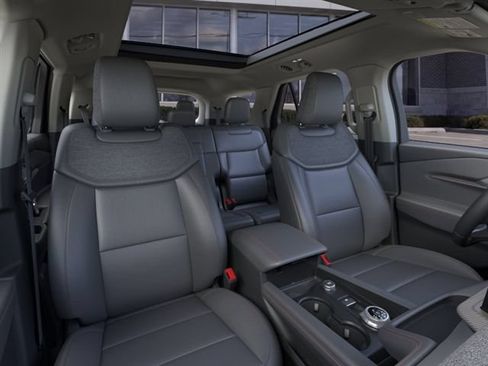 New 2026 Ford Explorer Active w/ Active Comfort Package AWD/4WD image 10