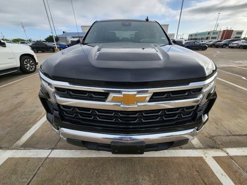 Used 2024 Chevrolet Silverado 1500 LT w/ Protection Package RWD image 2