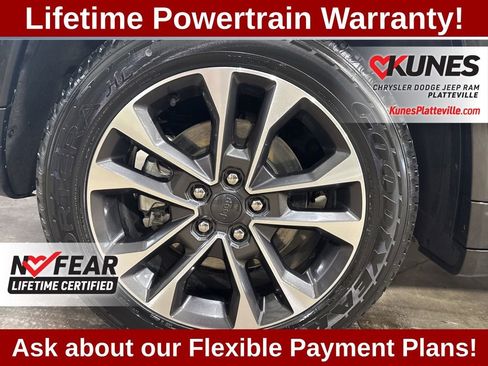 Used 2023 Jeep Grand Cherokee Overland w/ Luxury Tech Group IV image 13