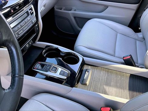 Used 2020 Honda Ridgeline RTL-E image 15