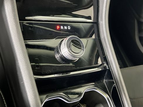 Used 2023 Jeep Grand Cherokee Laredo image 16