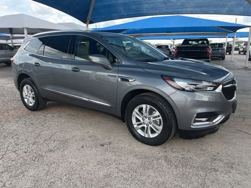 Used 2019 Buick Enclave Essence FWD image 3