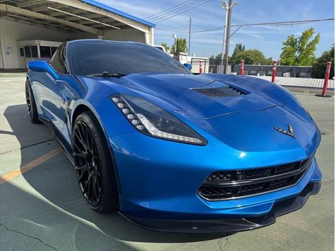 Used 2016 Chevrolet Corvette Stingray Coupe w/ 3LT Preferred Equipment Group RWD image 5