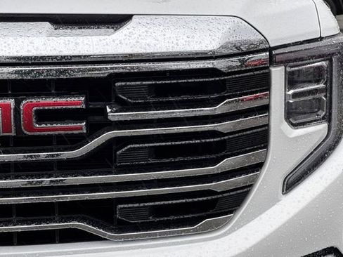Used 2024 GMC Sierra 1500 SLT image 52