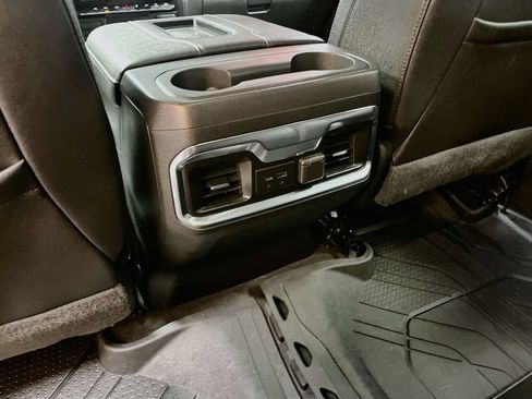 Used 2022 Chevrolet Silverado 1500 LTZ w/ LTZ Premium Package AWD/4WD image 27