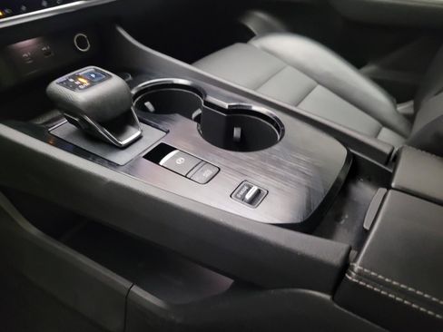 Used 2021 Nissan Rogue SV w/ Premium Package FWD image 26