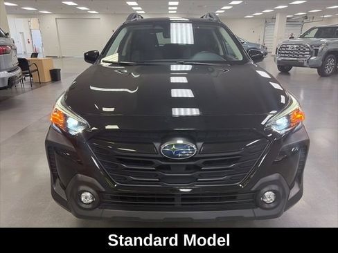 Used 2024 Subaru Outback Onyx Edition AWD/4WD image 2