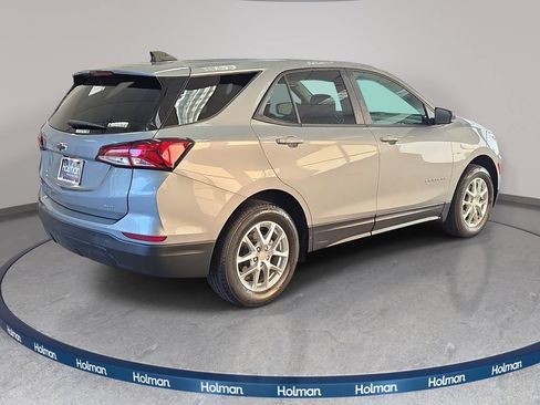 Used 2023 Chevrolet Equinox LS w/ LS Convenience Package AWD/4WD image 5