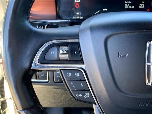 Used 2021 Lincoln Navigator Reserve w/ Luxury Package image 24