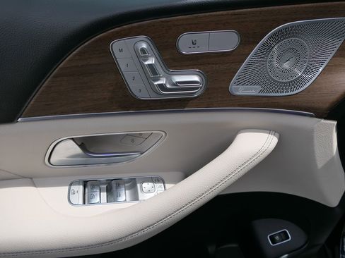 Used 2021 Mercedes-Benz GLE 350 4MATIC image 19